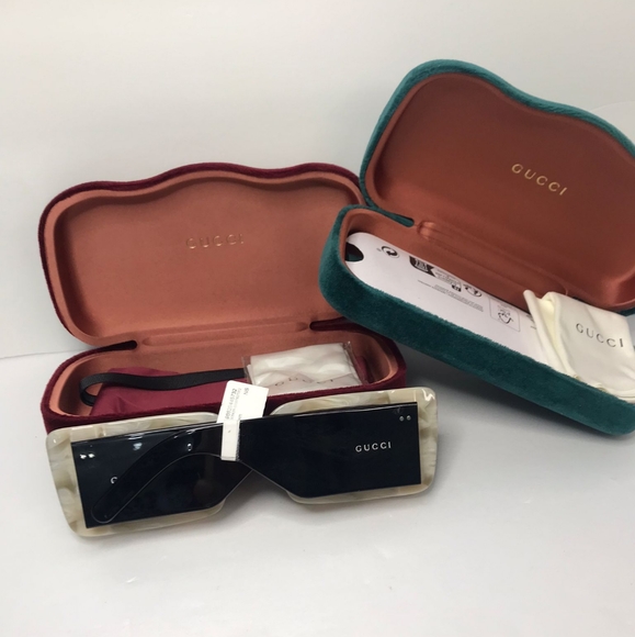 New  - 💯 Original GUCCI Rectangular Flap GG0543S Sunglasses seen on Rihanna - Picture 9 of 13